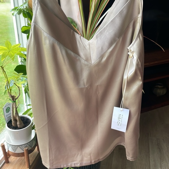 NWT women’s Haven Well within double v-neck washable silk cami sz m - Picture 4 of 9